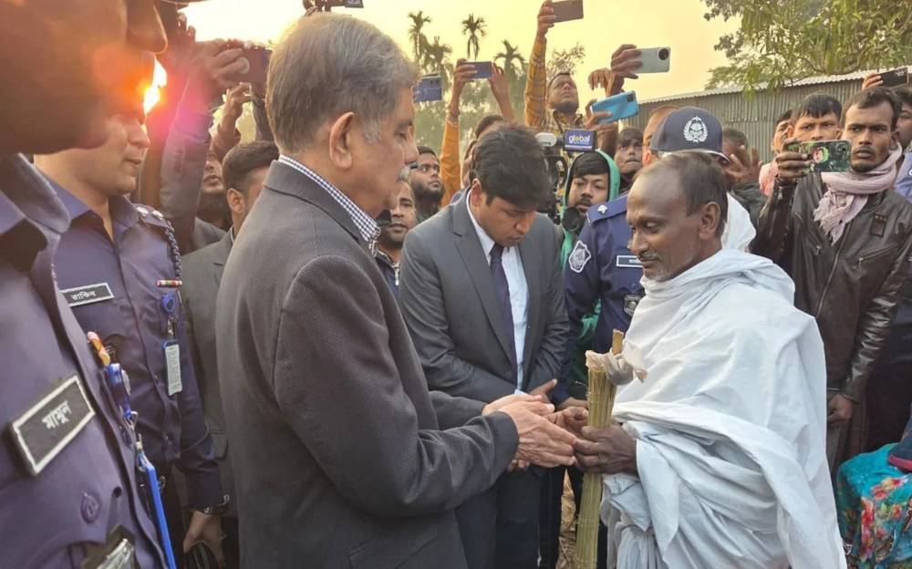 Bangladesh Education adviser visits Dipu Chandra Das family, assures financial help