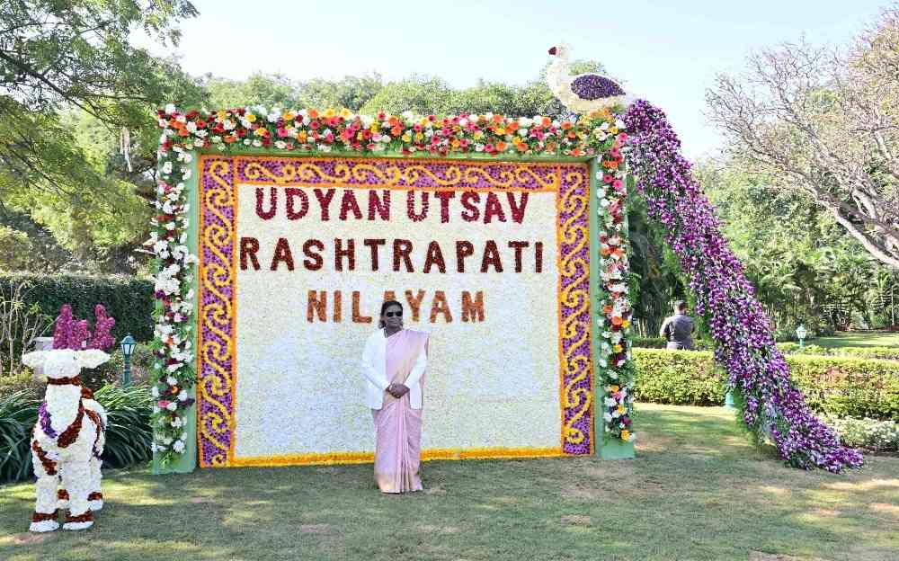President Murmu Reviews Udyan Utsav Preparations