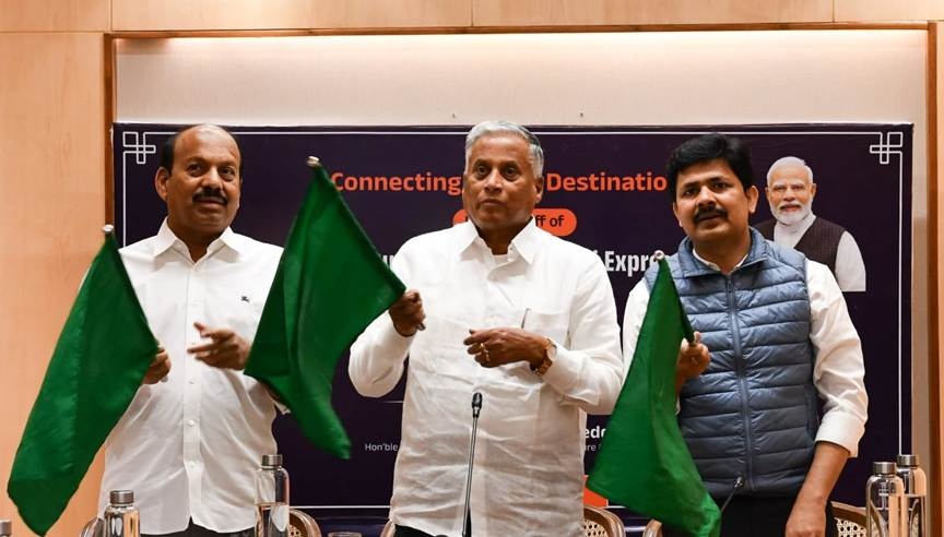 MoS Somanna Flags Off Tirupati–Shirdi Express