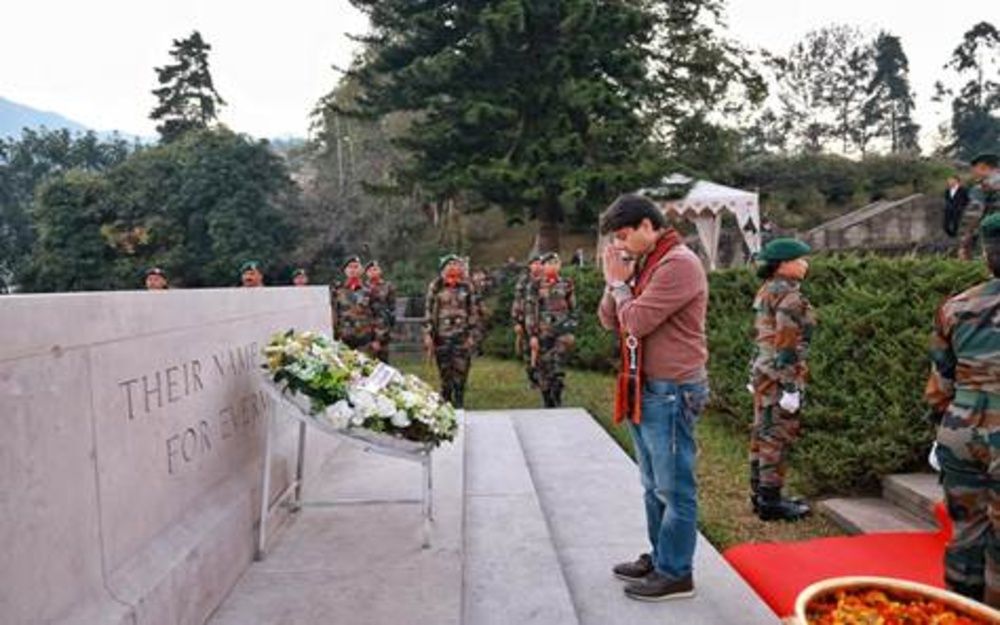 Scindia Pays Tribute at Kohima War Cemetery