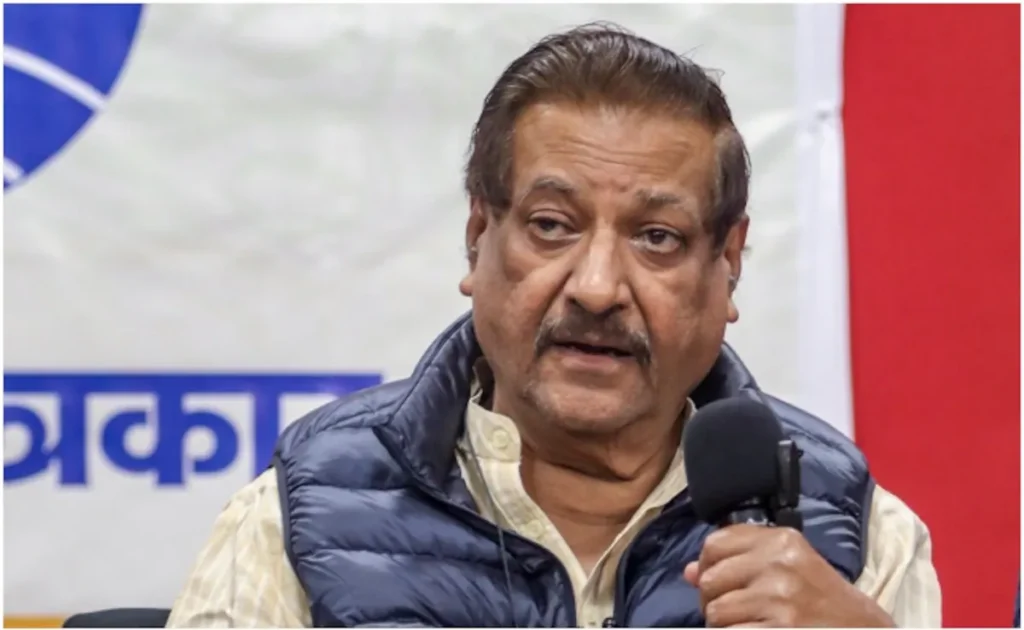 Chavan Clarifies ‘Trump Kidnap’ Remark After BJP Attack
