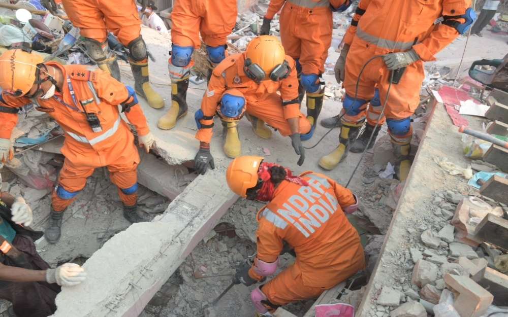 HM Amit Shah Greets NDRF on Raising Day