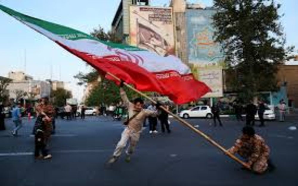 Iran : A Nation Shaped by Crisis, Resistance and Reinvention