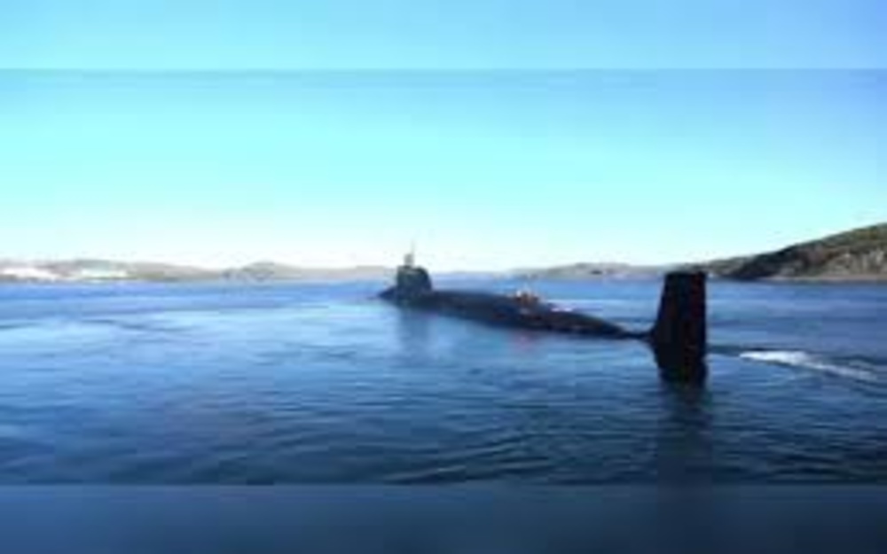 Russia dispatches submarine to escort tanker pursued by America