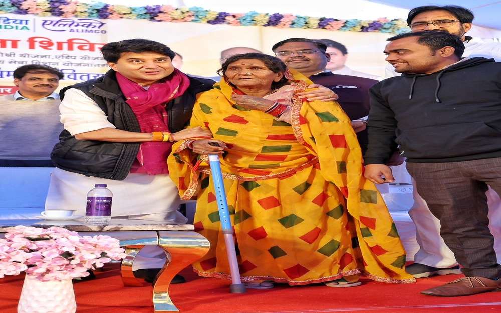 Scindia Distributes Assistive Devices to 1,237 Divyangjan in MP