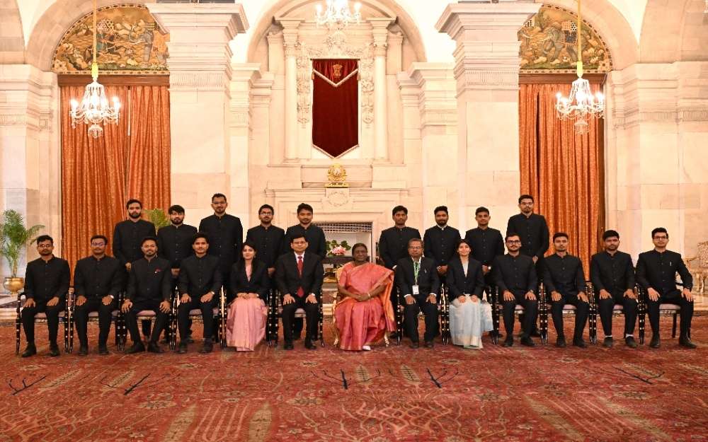 President Murmu Meets Officer Trainees of Three Key Civil Services