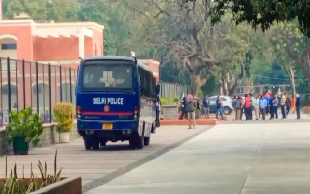 9 Delhi Schools Get Bomb Threat Emails