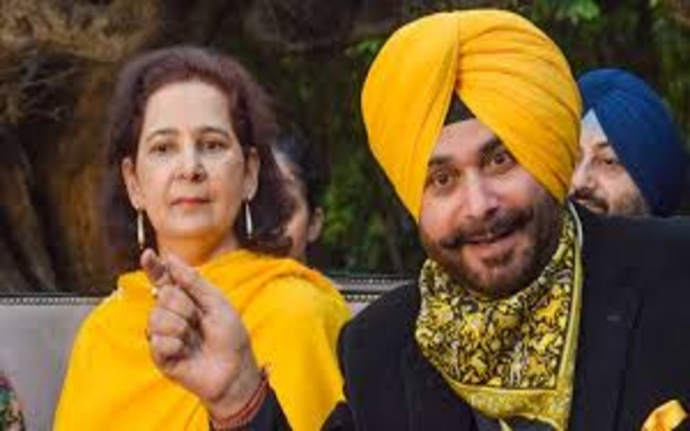Navjot kaur to Rahul Gandhi : ‘You Don’t Deserve That Chair’