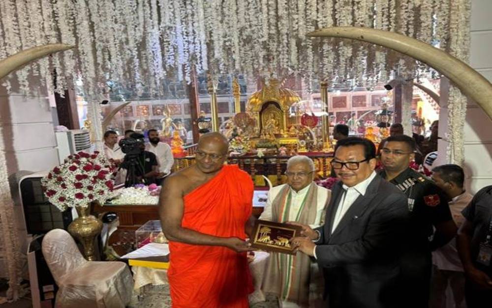Buddha Relics Return After Sri Lanka Exposition