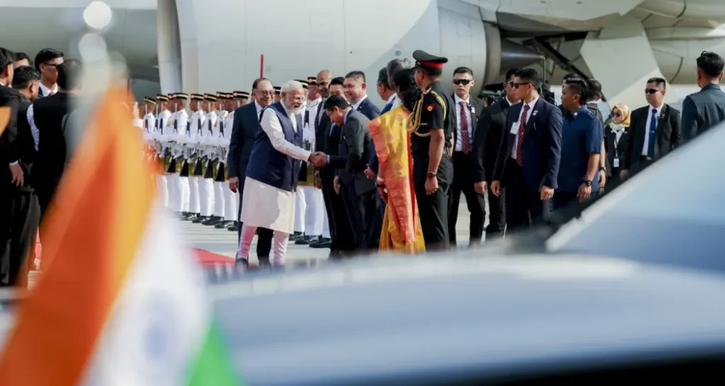 PM Modi Gets Warm Welcome in Kuala Lumpur