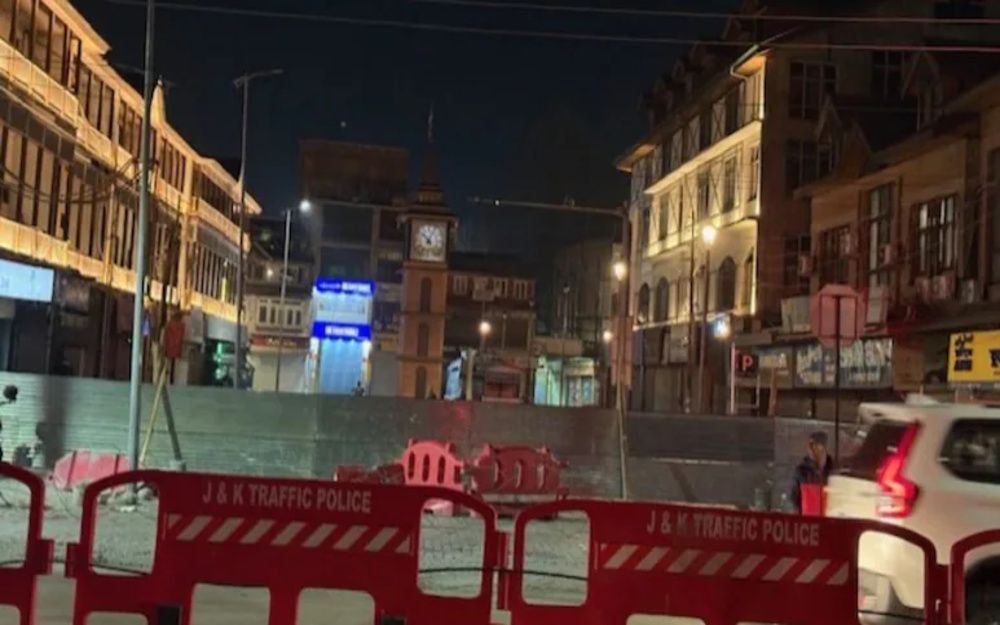 Kashmir Clashes: 12 Injured, Police Warn of Tough Action
