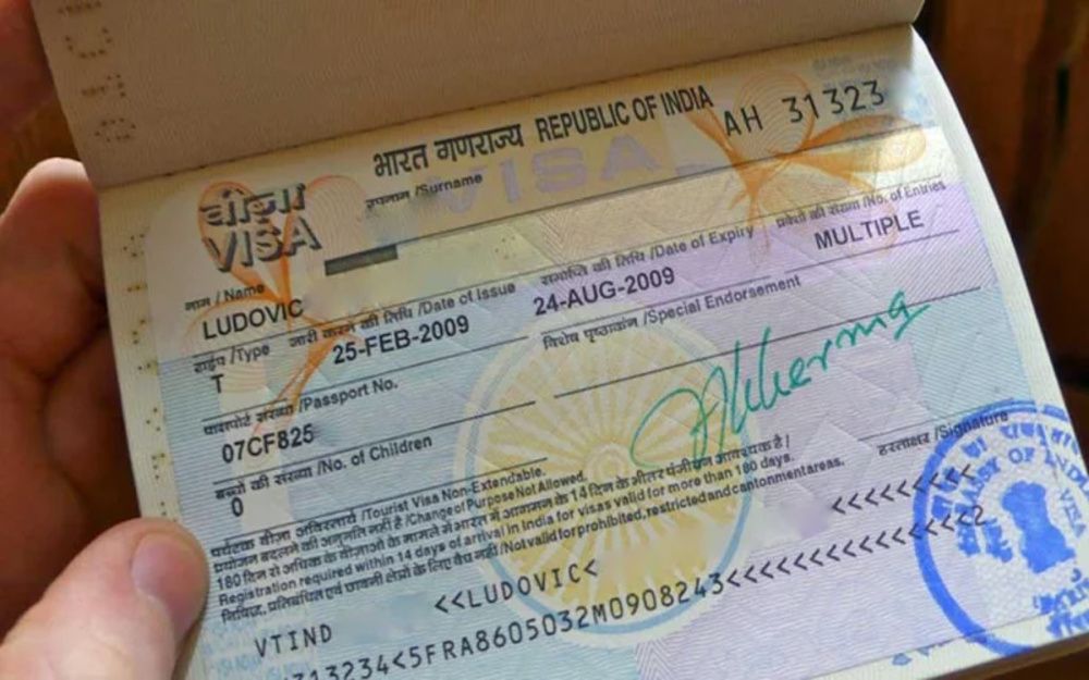 India Extends Visas for Stranded Foreigners