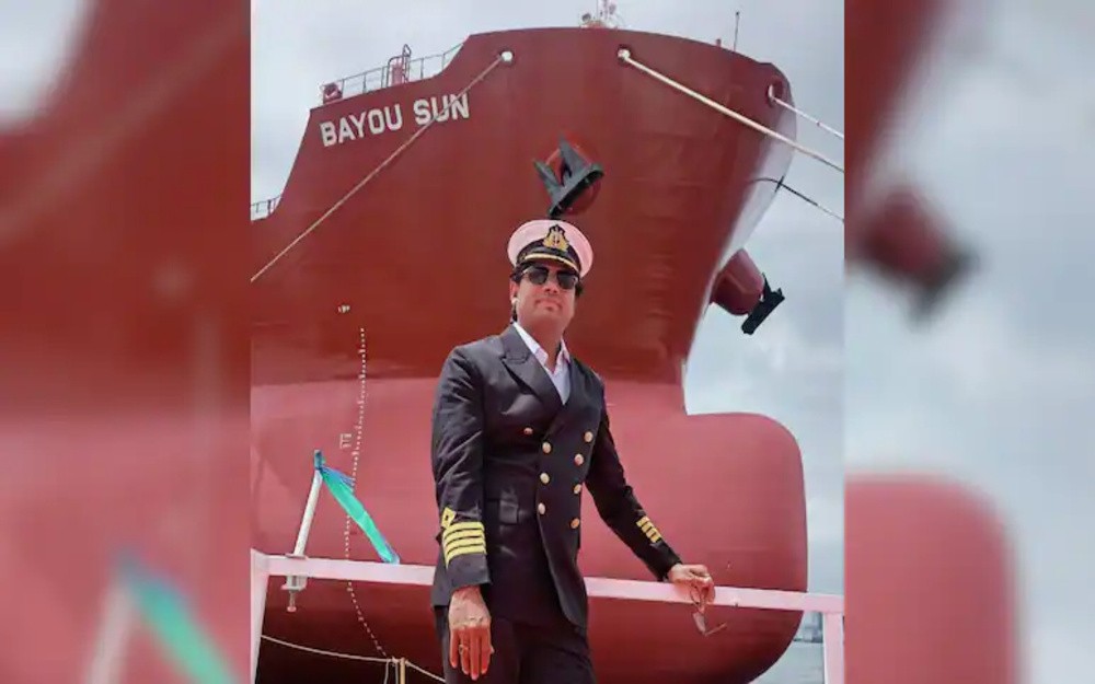 Indian LPG Tanker with 34 Crew Stranded Near Strait of Hormuz