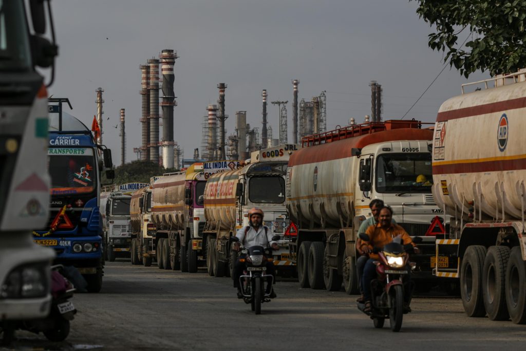 ADB Flags Asia Slowdown to 5.1% Amid West Asia Crisis, Oil Volatility