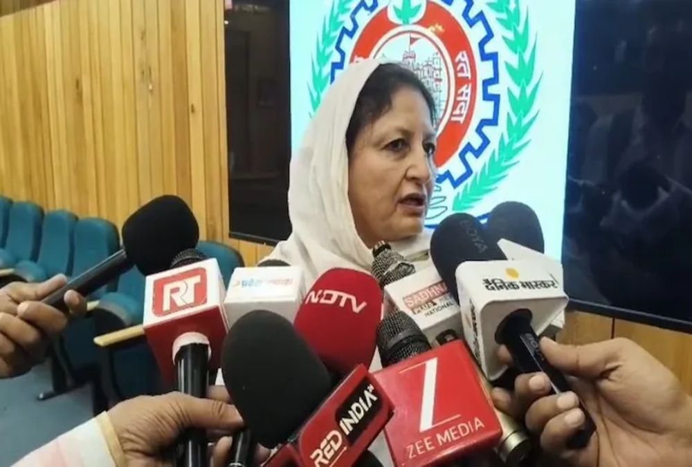 Congress Councillors Say No to Vande Mataram, House in Uproar