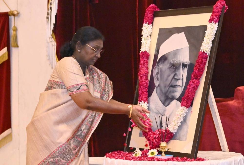 President Murmu Pays Tribute to Fakhruddin Ali Ahmed