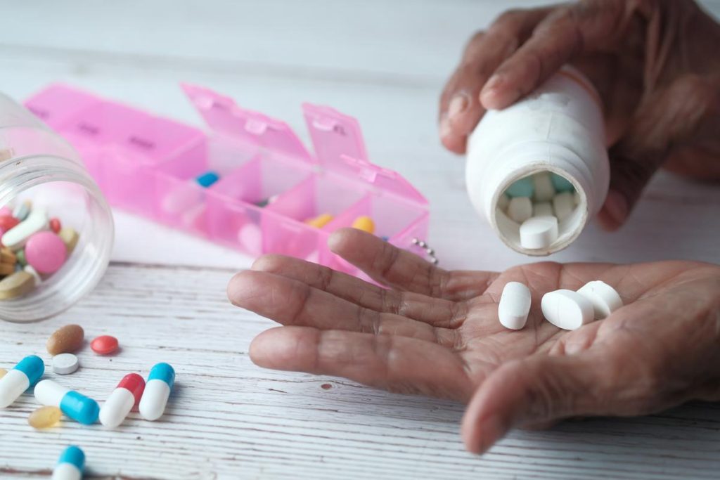 Centre Bans 16 Fixed-Dose Drug Combinations