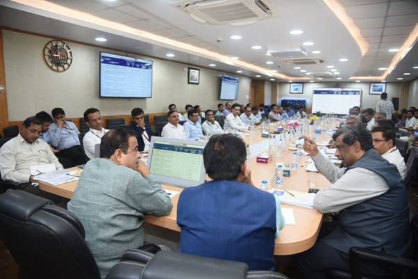 Gadkari Reviews Highway Projects in Telangana, J&K, Ladakh