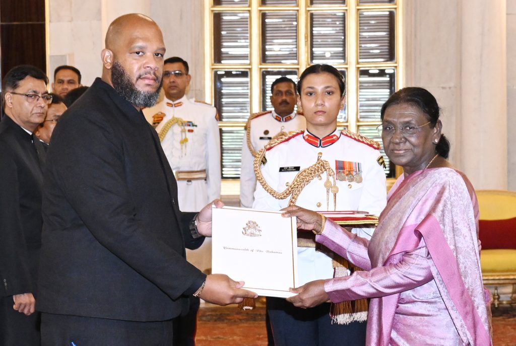 President Murmu Receives Credentials From Six Envoys