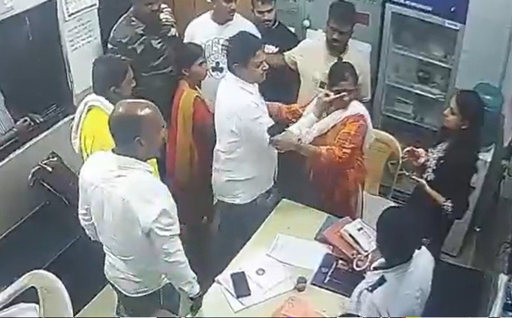 Doctor Quits After After Assault by Shiv Sena Leader