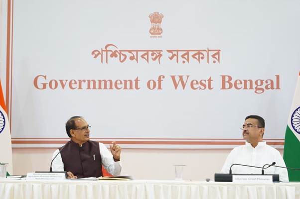 Centre, Bengal Review ₹82,000 Crore Development Projects