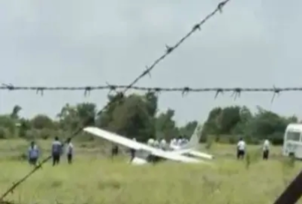 Trainer Aircraft Crash-Lands at Baramati Airport
