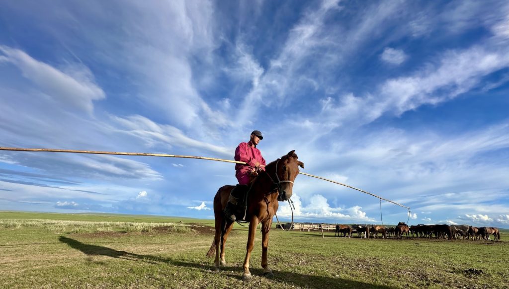 Silk Road Caravan Reaches Mongolia Ahead of UNCCD COP17