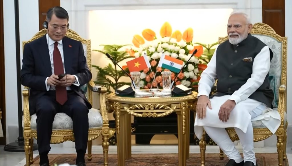 PM Modi, Vietnam PM Discuss Regional, Global Issues