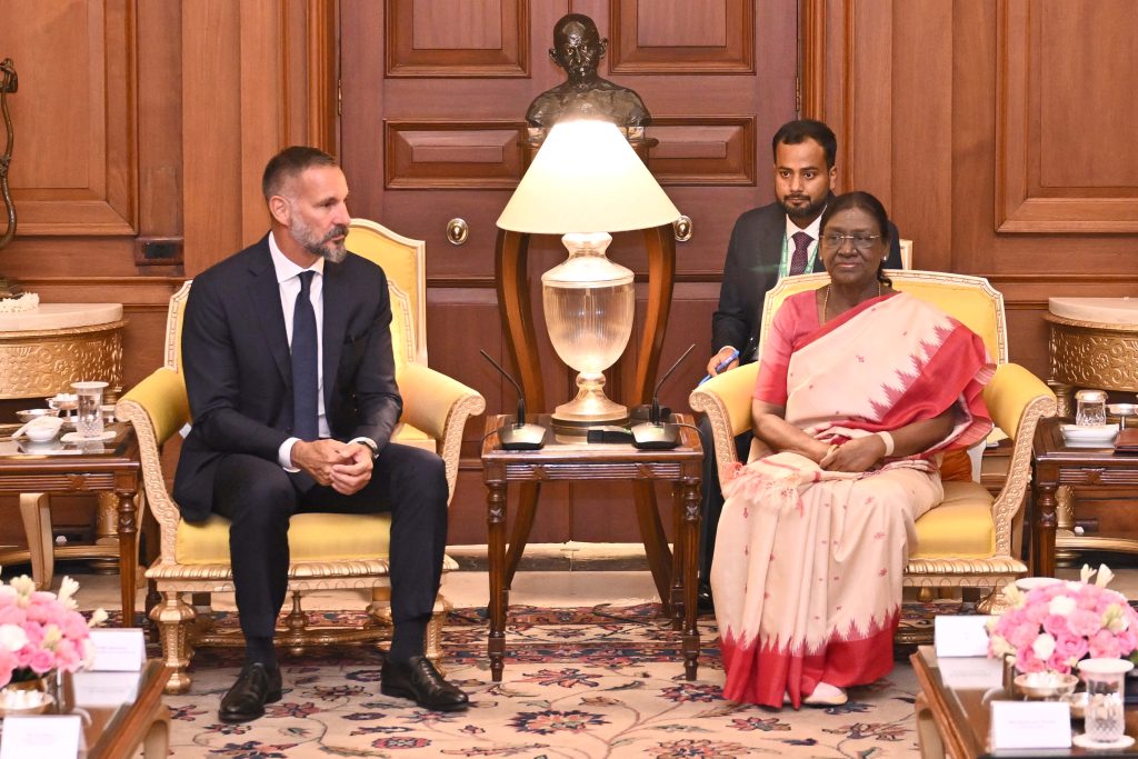 Prince Rahim Aga Khan V Calls on President Murmu